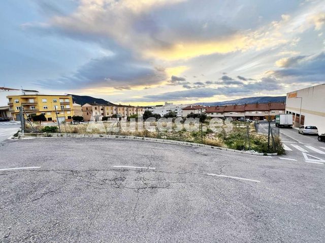 https://cdn.dinacode.com/levelup-featured/public-read/ad/alicante/4662a1a0-2053-4b28-8964-005e165e14a2/bbd07883-4367-45a9-b83b-53984e5bdcf8%3Frule%3Ddetail_640x480