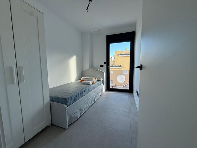 https://cdn.dinacode.com/levelup-featured/public-read/ad/alicante/513775d6-04c4-4bdb-b68d-2af5f1343b30/a21bf162-783c-42b7-9cbe-110ee40d6559%3Frule%3Ddetail_640x480