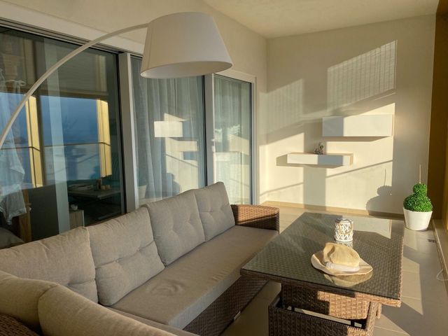 https://cdn.dinacode.com/levelup-featured/public-read/ad/alicante/5e51145c-3963-4e81-b551-75e64bb67fa0/f1859750-76b2-48a5-b3c6-4593143d5e7b%3Frule%3Ddetail_640x480