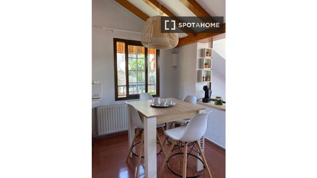 https://cdn.dinacode.com/levelup-featured/public-read/ad/alicante/cfa30dff-b05a-43ac-8e32-85b06f0f741f/839c83a1-db20-4209-892c-ee89cad8ecea%3Frule%3Ddetail_640x480