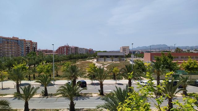 https://cdn.dinacode.com/levelup-featured/public-read/ad/alicante/ec7acfea-c97a-4331-a887-2c123461fb02/b20f241b-c303-4545-943f-c420528abc0a%3Frule%3Ddetail_640x480