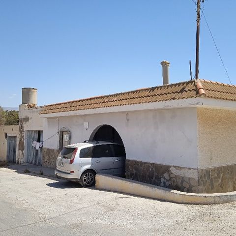 https://cdn.dinacode.com/levelup-featured/public-read/ad/almeria/11101d0b-ad43-4b8a-90be-786edc13e1e8/0ae48fd4-3fa5-48b6-95f5-25582d48c40a%3Frule%3Ddetail_640x480
