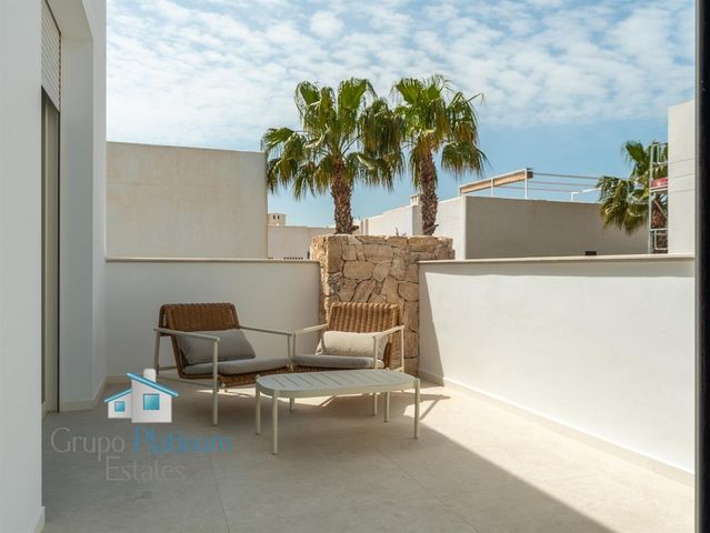 https://cdn.dinacode.com/levelup-featured/public-read/ad/almeria/62744e00-6f89-4a18-aa80-13e203f43160/ddde8b42-ebfd-4648-b64f-7c483013137d%3Frule%3Ddetail_640x480