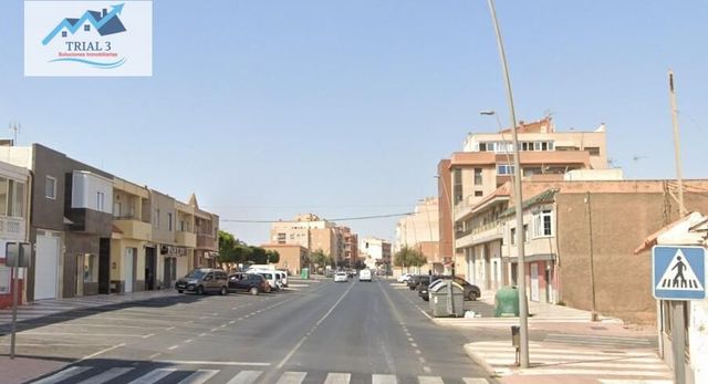https://cdn.dinacode.com/levelup-featured/public-read/ad/almeria/ed660cb0-44d8-4f7c-8260-56bbf0b5ba53/67ad45dd-7a37-4723-8901-e0c6437d04b5%3Frule%3Ddetail_640x480