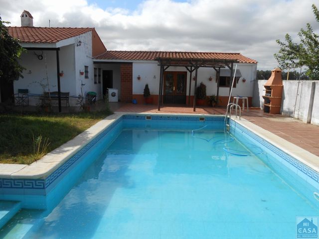 https://cdn.dinacode.com/levelup-featured/public-read/ad/badajoz/0e25edba-a447-4e36-9eea-26008751324f/daf6df6e-13e7-42ac-8407-bd5ce6242906%3Frule%3Ddetail_640x480