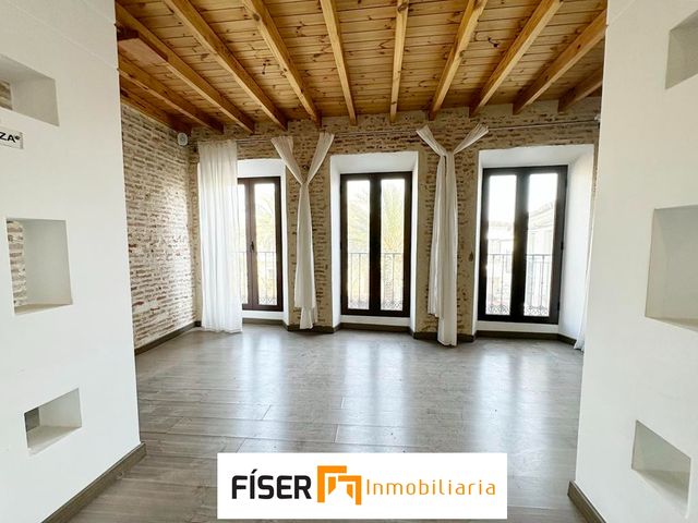 https://cdn.dinacode.com/levelup-featured/public-read/ad/badajoz/116a18f7-3657-4684-8998-9f3b366c162b/7a3479cf-d755-49c9-9010-e6a1b7688b32%3Frule%3Ddetail_640x480