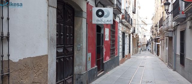 https://cdn.dinacode.com/levelup-featured/public-read/ad/badajoz/39bec7d5-660f-4b1f-8a5e-63a6f0fbba50/7869dd9c-0622-4765-86f8-3bfb55494689%3Frule%3Ddetail_640x480