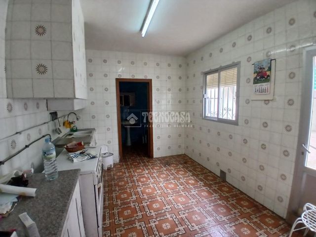 https://cdn.dinacode.com/levelup-featured/public-read/ad/badajoz/48671f10-4297-469a-9e29-4877443b8653/c057f1a3-c42b-4e02-acf7-2d077aa31266%3Frule%3Ddetail_640x480