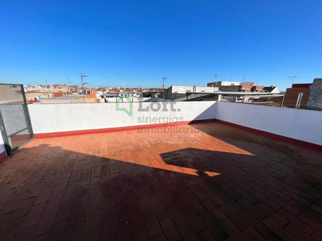 https://cdn.dinacode.com/levelup-featured/public-read/ad/badajoz/b2e5ac23-5e3a-4a53-a5b2-61351b8d2849/8950c8d9-0351-4312-a49a-3eef2e0b5f7b%3Frule%3Ddetail_640x480