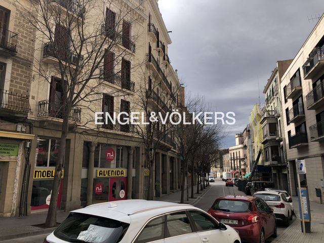 https://cdn.dinacode.com/levelup-featured/public-read/ad/barcelona/7e34add5-c23c-4a4b-9d98-dfcf91dd0062/53c794f1-0b3a-43e6-a453-a5186b379f6e%3Frule%3Ddetail_640x480