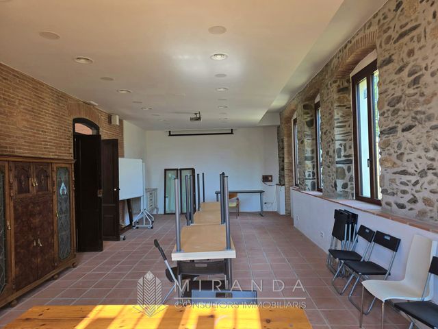 https://cdn.dinacode.com/levelup-featured/public-read/ad/barcelona/9641b4ce-e9c4-4b62-b409-6ccb9d690b6a/713ed9e1-4fbc-4131-937e-f835aa899859%3Frule%3Ddetail_640x480
