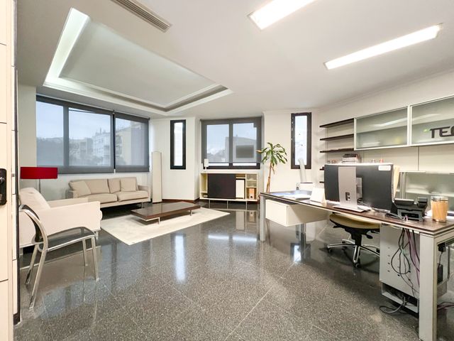 https://cdn.dinacode.com/levelup-featured/public-read/ad/barcelona/bdb79824-8d55-4d24-8c46-10382d726ff7/1c79390a-b6c7-41a2-a47a-f0ec59b41364%3Frule%3Ddetail_640x480