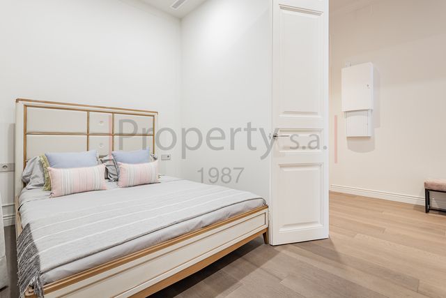 https://cdn.dinacode.com/levelup-featured/public-read/ad/barcelona/c5abb257-8686-4029-822a-cf4753a196d2/80bf60d7-2993-4cee-8d48-97f24b633f52%3Frule%3Ddetail_640x480
