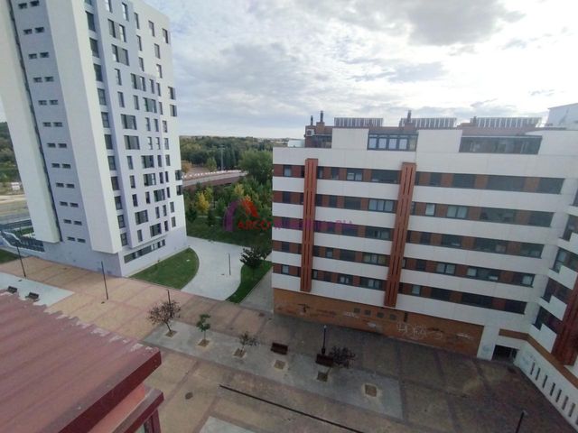 https://cdn.dinacode.com/levelup-featured/public-read/ad/burgos/af9e720d-9ee4-4c55-8ae8-618981518d80/6b0c7e9e-d69f-4f41-8992-9c3fef20f12a%3Frule%3Ddetail_640x480