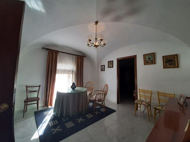 https://cdn.dinacode.com/levelup-featured/public-read/ad/caceres/bc7a0cda-2e16-451c-8252-00c3415cd357/7d5da455-bdde-42ae-a67d-4c8580d20991%3Frule%3Ddetail_640x480
