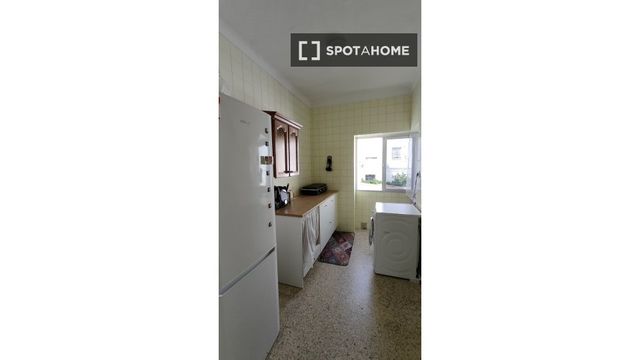 https://cdn.dinacode.com/levelup-featured/public-read/ad/cadiz/ef727393-4cb3-4f95-aa65-e7b3f5bb1ebf/e9f519c7-1b57-45ae-8460-4ad425bb08e4%3Frule%3Ddetail_640x480