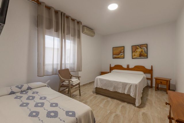 https://cdn.dinacode.com/levelup-featured/public-read/ad/granada/8399bcd4-7bed-4965-a27d-61395d4732a3/443d7b7d-4169-4094-ad2a-491fdcb7ddef%3Frule%3Ddetail_640x480