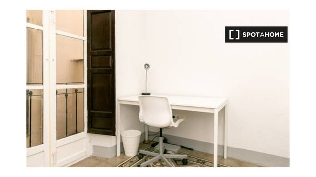 https://cdn.dinacode.com/levelup-featured/public-read/ad/granada/9e7c4767-f98f-45c8-9a5d-268cd0cd13d9/9bba42c7-97b2-4d7c-9eeb-9ddbf33660ca%3Frule%3Ddetail_640x480