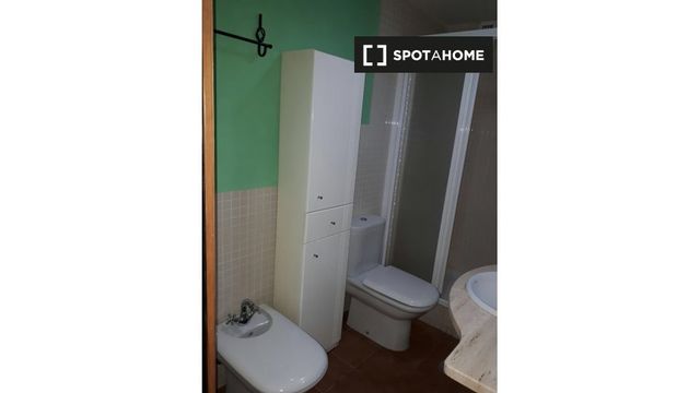 https://cdn.dinacode.com/levelup-featured/public-read/ad/granada/b8c6b184-bbba-4cf4-915f-22049e758a23/f8e0439c-62c6-4c25-a400-6e6e3ad0b9a2%3Frule%3Ddetail_640x480