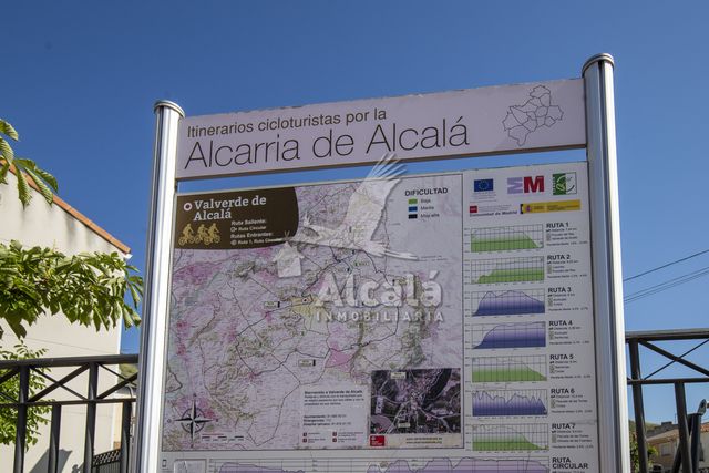 https://cdn.dinacode.com/levelup-featured/public-read/ad/madrid/14b4ce8b-866a-45bd-bb31-856cb3ef531f/c527ac39-d381-4ac6-9671-5fb85637ddee%3Frule%3Ddetail_640x480