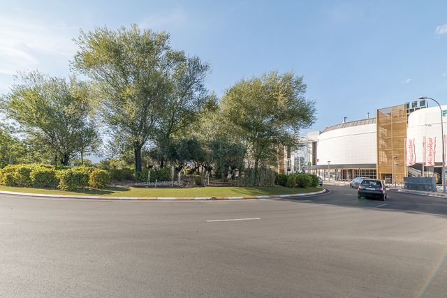 https://cdn.dinacode.com/levelup-featured/public-read/ad/madrid/29352daf-5610-4cc3-892b-499e8394f273/d1b2f9d0-0247-4589-a393-265ccb8eb276%3Frule%3Ddetail_640x480