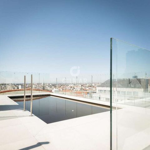 https://cdn.dinacode.com/levelup-featured/public-read/ad/madrid/61fd9ec9-4170-4402-8389-e31b0d68bcfa/206e76af-112e-4004-a57a-4c6eb9fd1c4c%3Frule%3Ddetail_640x480