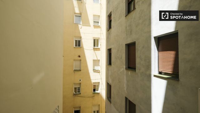 https://cdn.dinacode.com/levelup-featured/public-read/ad/madrid/a329e750-4762-4565-a908-2e98a20206c3/14db45aa-d6a8-4763-8afc-11eb589cf2bd%3Frule%3Ddetail_640x480