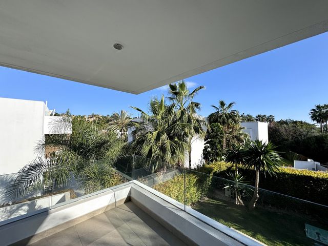 https://cdn.dinacode.com/levelup-featured/public-read/ad/malaga/22d6f196-4e39-4bfb-8e72-0b41c1a6c385/505e0d24-4733-4ec2-a118-1b9154759b57%3Frule%3Ddetail_640x480