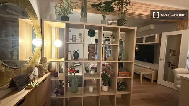 https://cdn.dinacode.com/levelup-featured/public-read/ad/malaga/41099061-ca75-436f-b283-7a3f3f7b842a/611da335-c6ac-4761-ba45-28f5b97a25c4%3Frule%3Ddetail_640x480