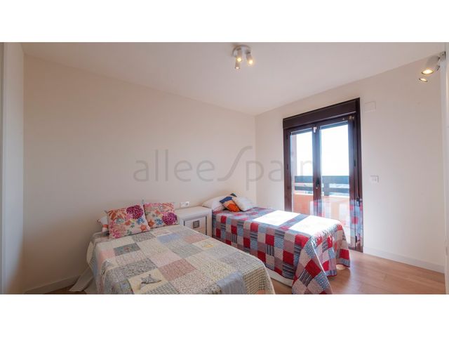 https://cdn.dinacode.com/levelup-featured/public-read/ad/malaga/6eef305f-1f70-4659-966c-5f7cfe683e13/d3f3fa69-a5fb-4182-adf1-76ee20be4203%3Frule%3Ddetail_640x480
