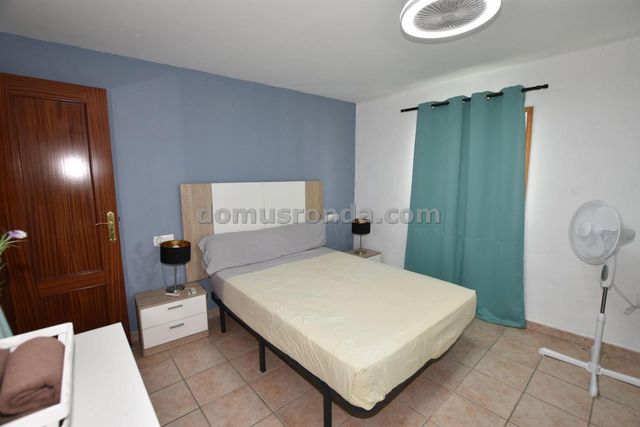 https://cdn.dinacode.com/levelup-featured/public-read/ad/malaga/90f5a372-3802-46de-aa8d-b1f41c00f670/93ca5ba1-109b-4fbc-96b2-a7682a26a2e9%3Frule%3Ddetail_640x480