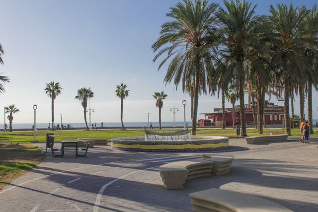 https://cdn.dinacode.com/levelup-featured/public-read/ad/malaga/ac555637-d9dd-4299-aaa3-a6f8c8f44c2b/a38ffaeb-b406-480e-9cb7-754d7b29b685%3Frule%3Ddetail_640x480
