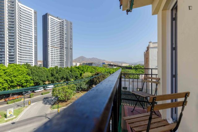 https://cdn.dinacode.com/levelup-featured/public-read/ad/malaga/acf9cab7-8f3c-4735-975e-26bfe903aa22/a2a02b30-1840-4715-b5ff-531c148de218%3Frule%3Ddetail_640x480