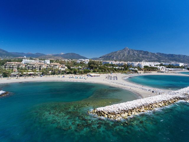 https://cdn.dinacode.com/levelup-featured/public-read/ad/malaga/f1c7f590-3cc1-4f13-bc7c-7c0f4076251b/93463ee7-467a-4461-b765-bc8e196d687c%3Frule%3Ddetail_640x480