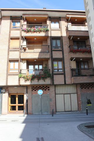 https://cdn.dinacode.com/levelup-featured/public-read/ad/navarra/90df1bfa-ea59-4097-9c4c-a7011dd0c09f/1742eec9-cec1-41e4-bcd0-499c8123efb1%3Frule%3Ddetail_640x480