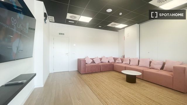 https://cdn.dinacode.com/levelup-featured/public-read/ad/salamanca/b437db8c-5383-4fbf-8309-c4ee5d29edfa/a5fea5d6-1694-4da7-8b2c-b62e8e2ade65%3Frule%3Ddetail_640x480