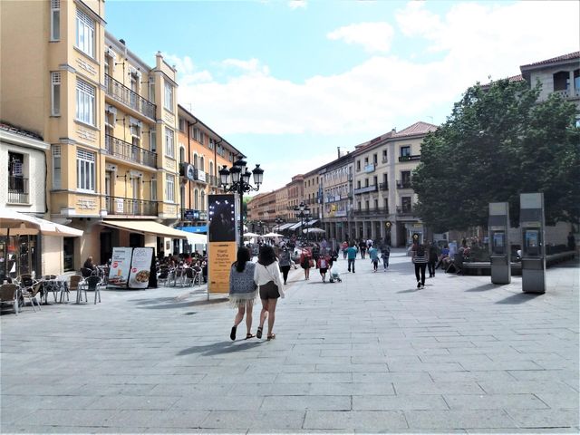 https://cdn.dinacode.com/levelup-featured/public-read/ad/segovia/936d7650-5cd1-4e39-8f03-ee8e93b141c0/4e420d02-9811-46da-a5c1-b5f8abefa045%3Frule%3Ddetail_640x480
