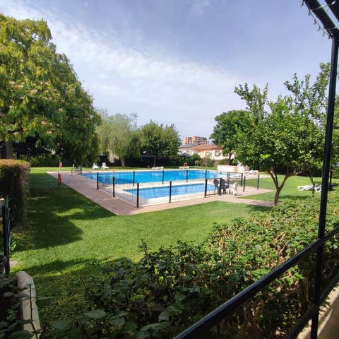 https://cdn.dinacode.com/levelup-featured/public-read/ad/sevilla/50864510-f60c-46f0-9541-c0fc3782d640/d19900b5-ac49-4942-bfa7-33a3cb0bb01e%3Frule%3Ddetail_640x480