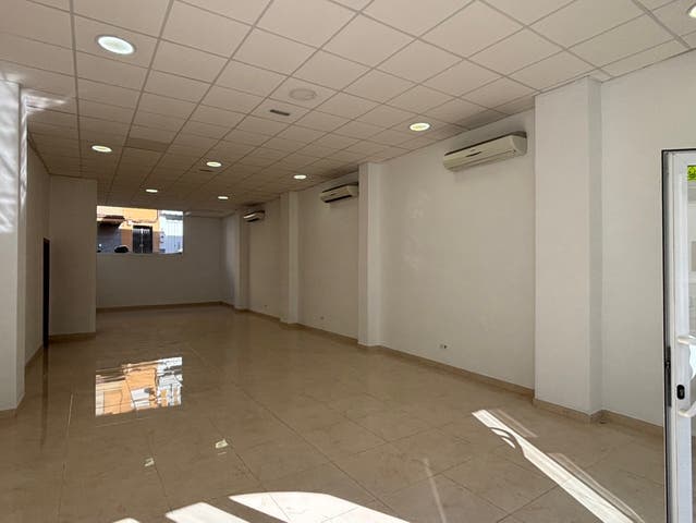 https://cdn.dinacode.com/levelup-featured/public-read/ad/sevilla/f7841e04-6b90-4440-9c43-9d01d81e2b44/d4d8a11a-582e-400c-b64e-56e50587f2df%3Frule%3Ddetail_640x480