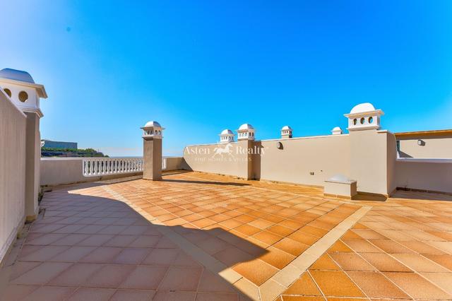 https://cdn.dinacode.com/levelup-featured/public-read/ad/tenerife/3e7e07e1-3726-4161-8b5e-7ade3493915c/a193692f-bc3f-46d4-9791-c2d2928acbb8%3Frule%3Ddetail_640x480