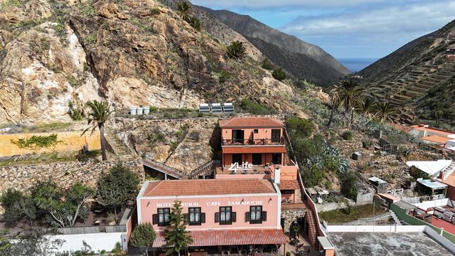 https://cdn.dinacode.com/levelup-featured/public-read/ad/tenerife/986d6f28-f7cf-45ab-8abb-a722048250ce/942d0c25-daf8-4710-aaa2-a5bdf4f86c94%3Frule%3Ddetail_640x480