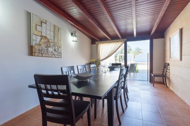 https://cdn.dinacode.com/levelup-featured/public-read/ad/tenerife/ac846d94-662a-487d-b055-580e8dce8917/91b965f9-5ee4-4906-a9d2-7a0341f1198b%3Frule%3Ddetail_640x480