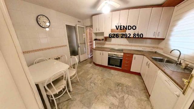 https://cdn.dinacode.com/levelup-featured/public-read/ad/todas/4a7a1226-a307-4373-9669-28dd9026cf16/3c44a7ed-2620-4987-b263-387e4de70b4a%3Frule%3Ddetail_640x480