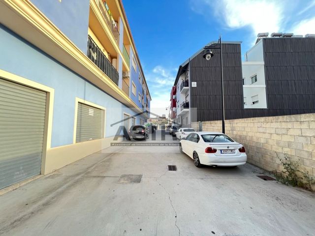 https://cdn.dinacode.com/levelup-featured/public-read/ad/valencia/007c95b3-a1df-4bc7-9b2e-16833918d3ed/33264ebd-ecf5-41a9-8a53-5004a958eb1a%3Frule%3Ddetail_640x480