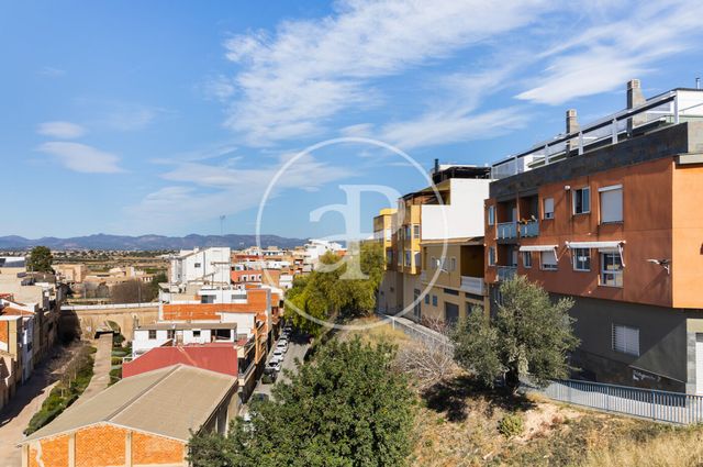 https://cdn.dinacode.com/levelup-featured/public-read/ad/valencia/2700a9b4-53c1-4809-9809-5a1fd63a5ae2/2d5a36fc-92ae-4192-8b91-40852caef765%3Frule%3Ddetail_640x480