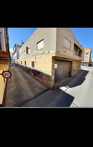 https://cdn.dinacode.com/levelup-featured/public-read/ad/valencia/9ad4b113-dc5c-4e76-a968-f7996c2dbd24/53456c67-0238-4303-840d-06f48d4d8990%3Frule%3Ddetail_640x480
