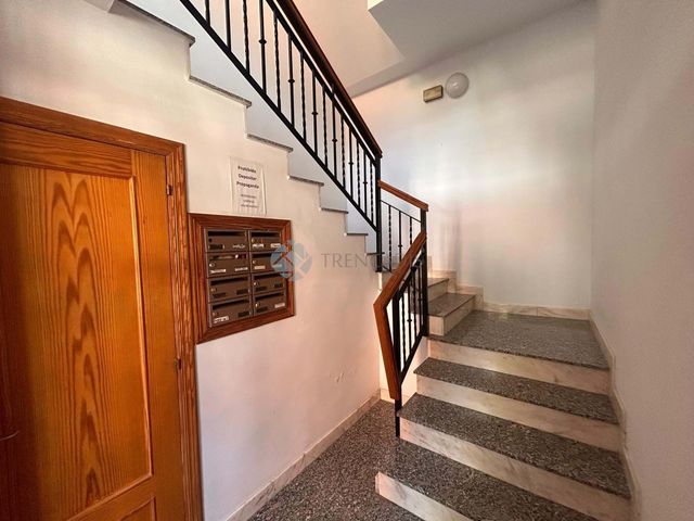 https://cdn.dinacode.com/levelup-featured/public-read/ad/valencia/c2be80fa-ce3b-4239-9cc2-cef037f20a63/00ec9bb3-8089-4857-a6b9-b9c9267e703a%3Frule%3Ddetail_640x480