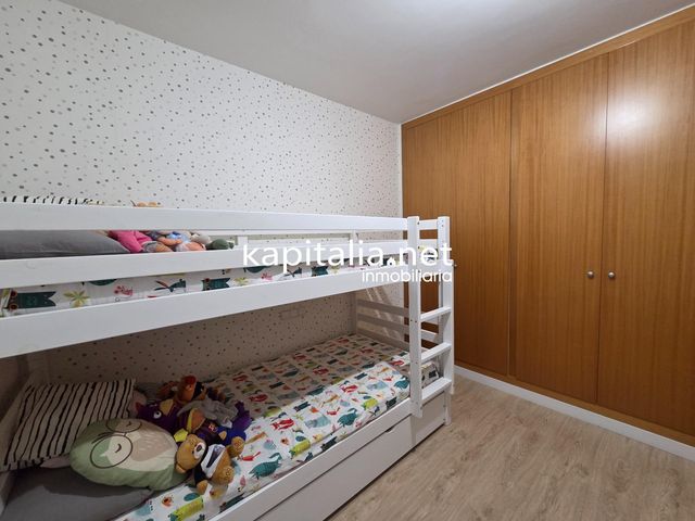 https://cdn.dinacode.com/levelup-featured/public-read/ad/valencia/f22f425c-6219-4cd9-a494-41eb19dd84a2/9aba6e72-3a33-4b6c-a3b8-b776f57df7ee%3Frule%3Ddetail_640x480