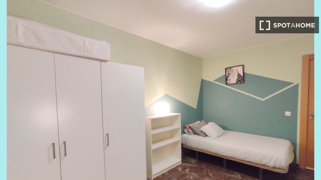 https://cdn.dinacode.com/levelup-featured/public-read/ad/zaragoza/67fdaa27-d3cb-43d3-a871-299e46eadb77/f4ced62d-cbbb-4733-a5d0-a87d57174089%3Frule%3Ddetail_640x480