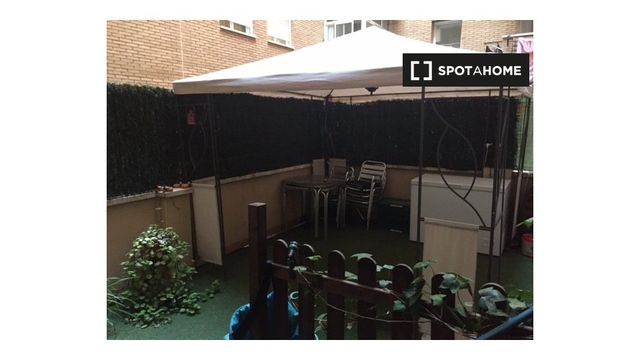 https://cdn.dinacode.com/levelup-featured/public-read/ad/zaragoza/a4a252c2-0cd2-4c21-a672-4e332f9bf7f6/367938aa-b8d9-4316-b5fc-eece8b7a866c%3Frule%3Ddetail_640x480